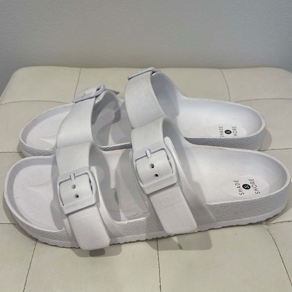 Shade & Shore white Slip on sandals size 8